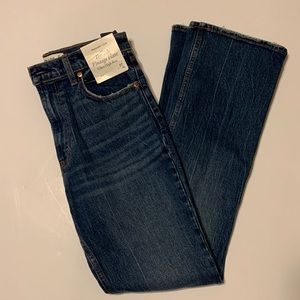 Abercrombie & Fitch 70’s Ultra High Rise Vintage Flare Size 27/4s NWT